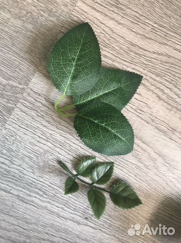 Искусственные листья роз