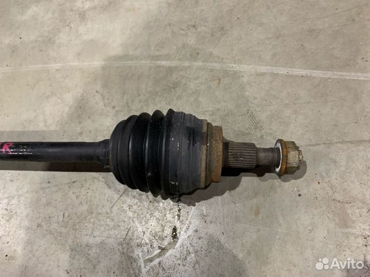 Привод передний правый Mercedes-Benz M-Class W164