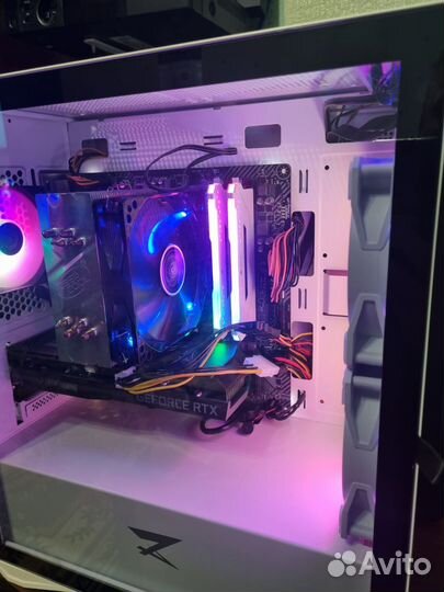 Оперативная память DDR4 Corsair RGB 16Gb