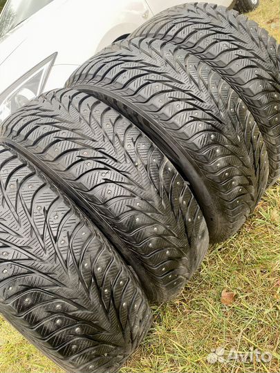 Yokohama IceGuard Stud IG65 225/65 R17