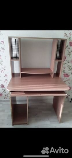 Компьютерный стол