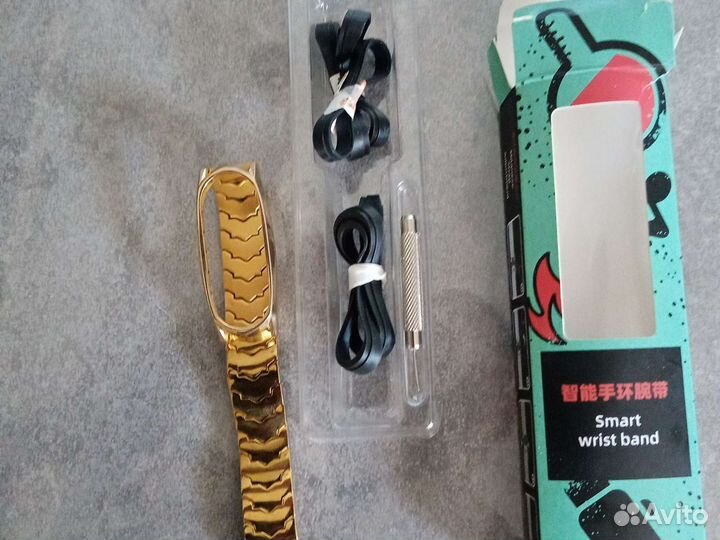 Фитнес браслет