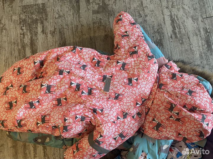 Отдам практически даром вещи для девочки