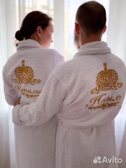 Халат с индивидуальной вышивкой