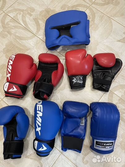 Боксерские перчатки шлем