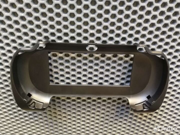 Защитный чехол на ps vita (1000 и 2000)