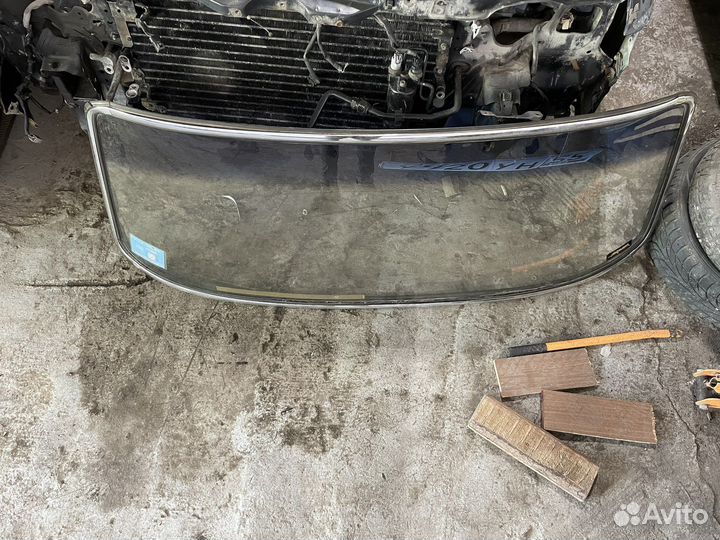 Лобовое стекло на Волгу