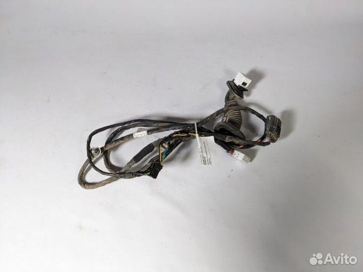 Проводка двери задняя левая Hyundai Ix35 LM G4KD