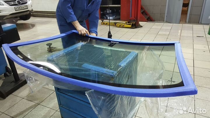 Лобовое стекло на Ауди а8