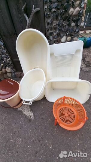 Ведра,тазы,кастрюли, бидоны и другая посуда