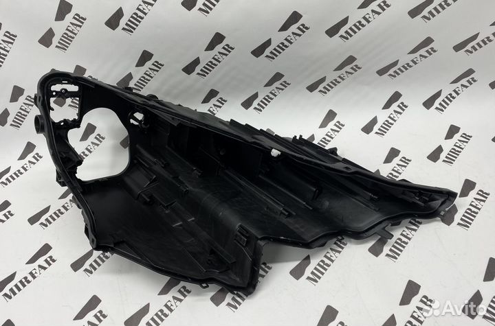 Правый корпус фары Audi Q8 2018-2023 Full LED