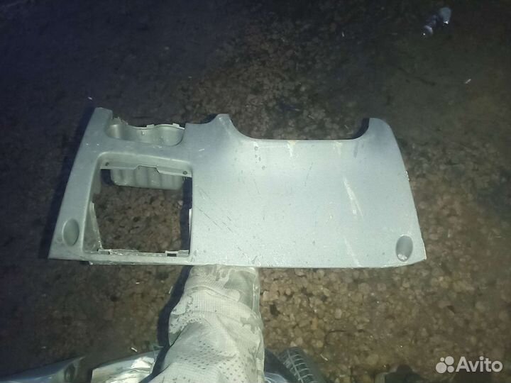 Подрулевой пластик торпеды Kia Rio 2 jd