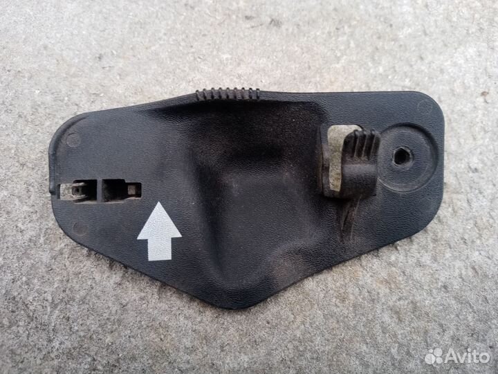 Фиксатор капота Toyota altezza