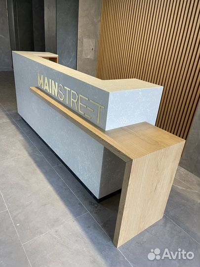 Стойка ресепшен из камня