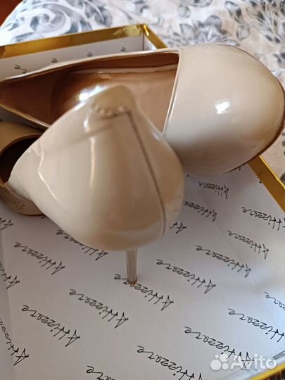 Туфли лодочки Attizzare