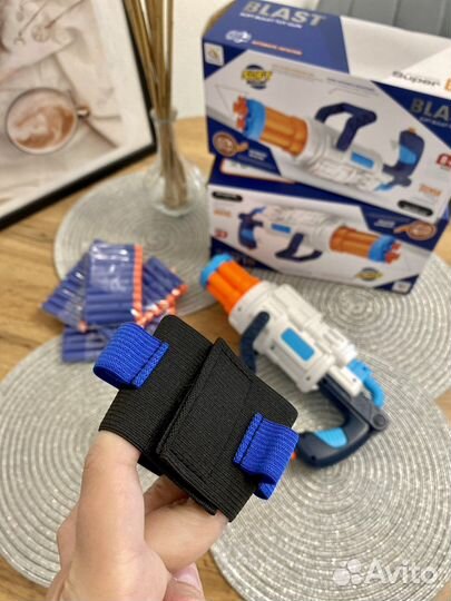 Подарок для мальчика Бластер пистолет с патронамм