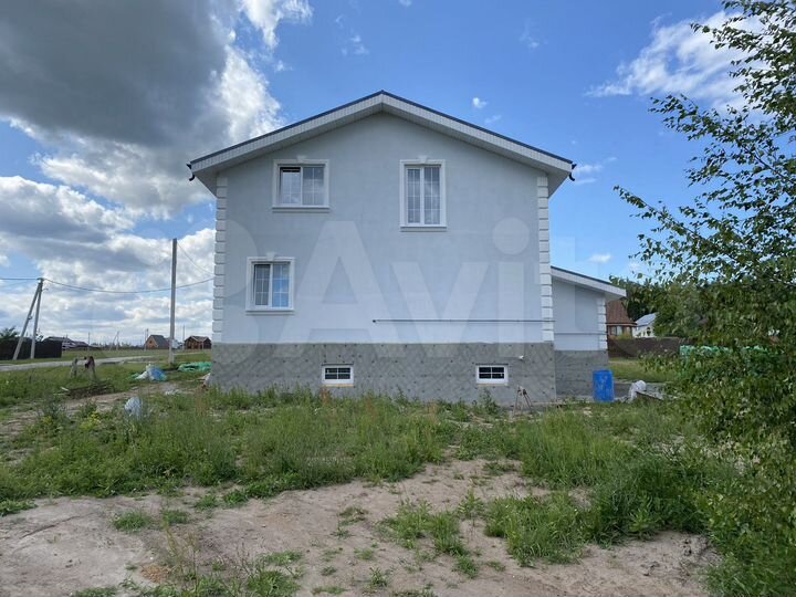 Дом 192 м² на участке 10 сот.