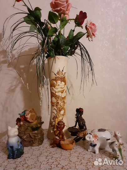 Фигурки и статуэтки для интерьера,игрушки