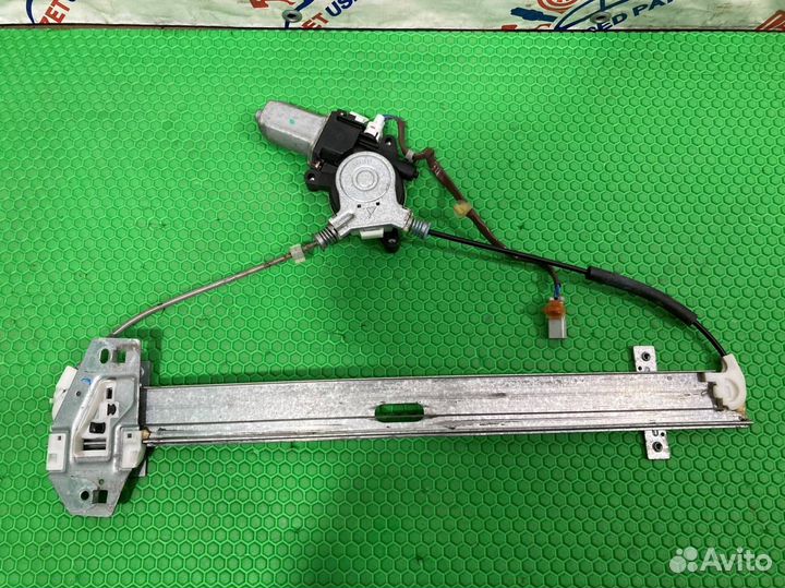 Стеклоподъемник задний правый Honda Pilot YF1 2002