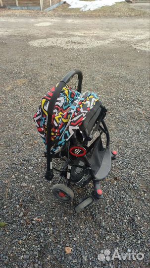 Прогулочная коляска