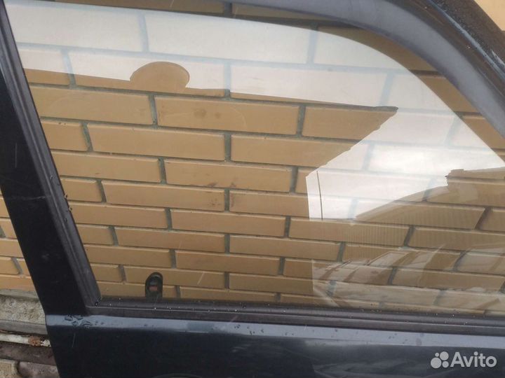 Стекла дверей niva 21214 2121.2123.2121. 2131