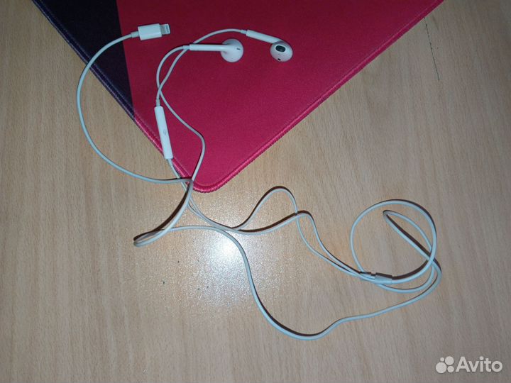 Наушники apple earpods