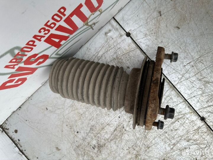 Опора передней пружины верхняя передняя левая Kia