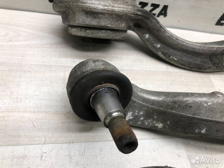 Передний рычаг Mercedes W212