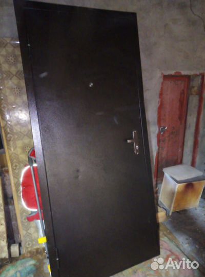 Дверь входная металлическая уличная