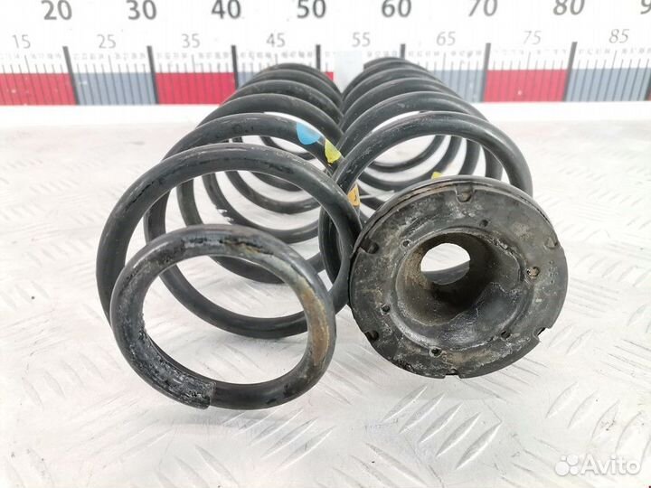 Пружина задняя Volkswagen Polo 4 2004