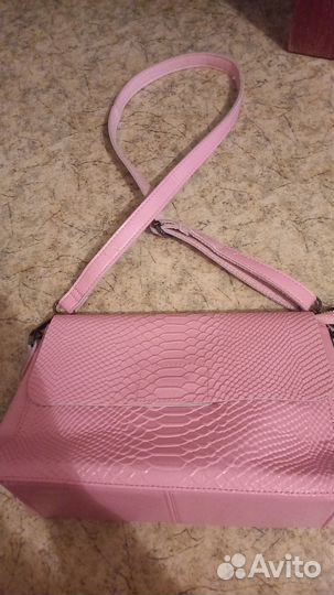 Сумка под рептилию розовая кожа