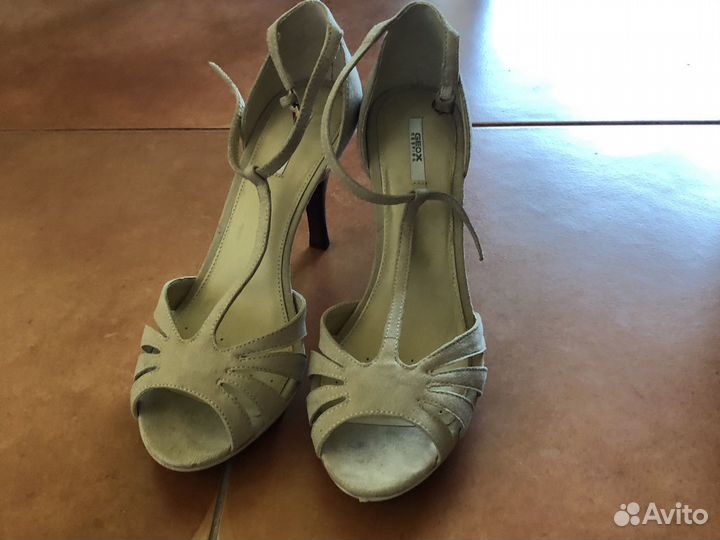 Geox, совершенно новые Босоножки на высоком каблук