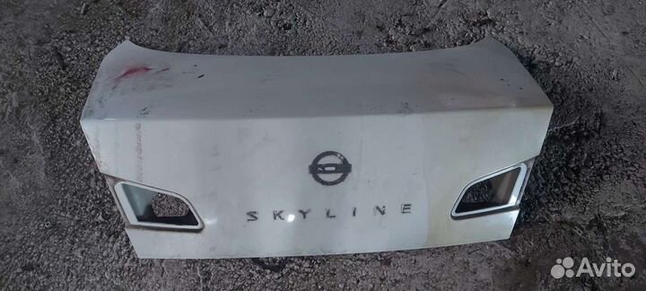 Крышка багажника на Nissan Skyline