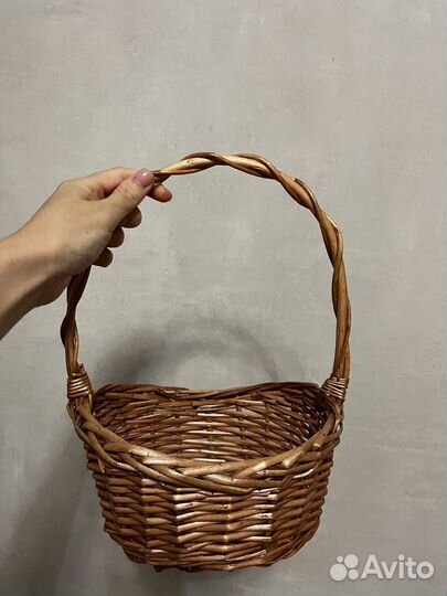 Корзина плетеная