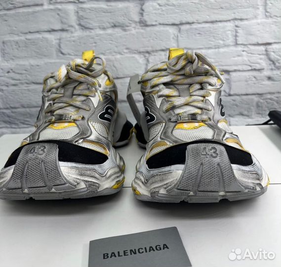 Balenciaga Cargo