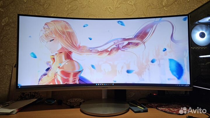 Монитор Samsung изогнутый 34