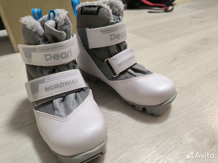 Лыжные ботинки