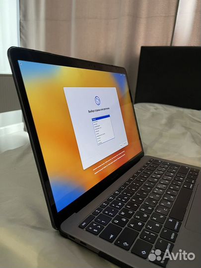 Apple MacBook Pro 13 2017 8 gb