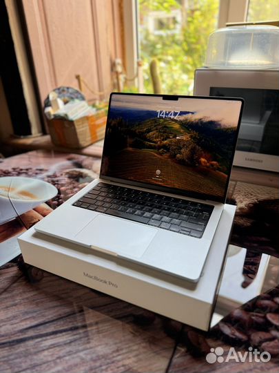 Apple MacBook Pro 14 M2 Pro 16/512 (2023)