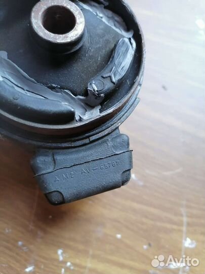 Подушка АКПП