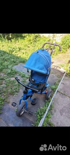 Детский велосипед с ручкой