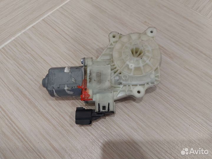 Моторчик стеклоподъемника ford focus 3 передний Пр