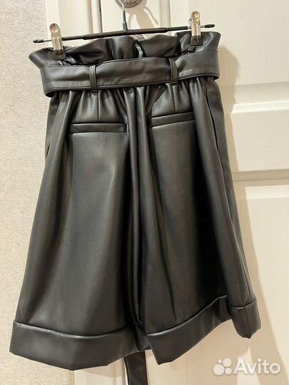 Шорты из эко кожи Zarina