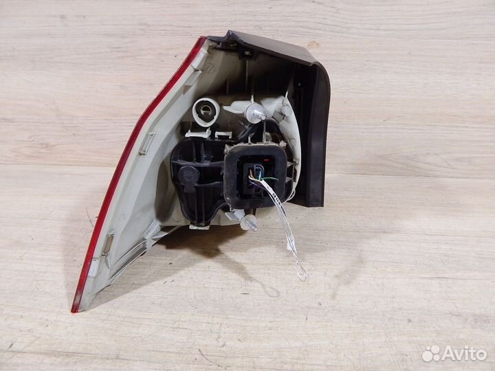 Фонарь задний правый Vw Golf 5 хэтчбек