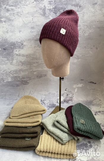 Шапка вязаная ручная работа