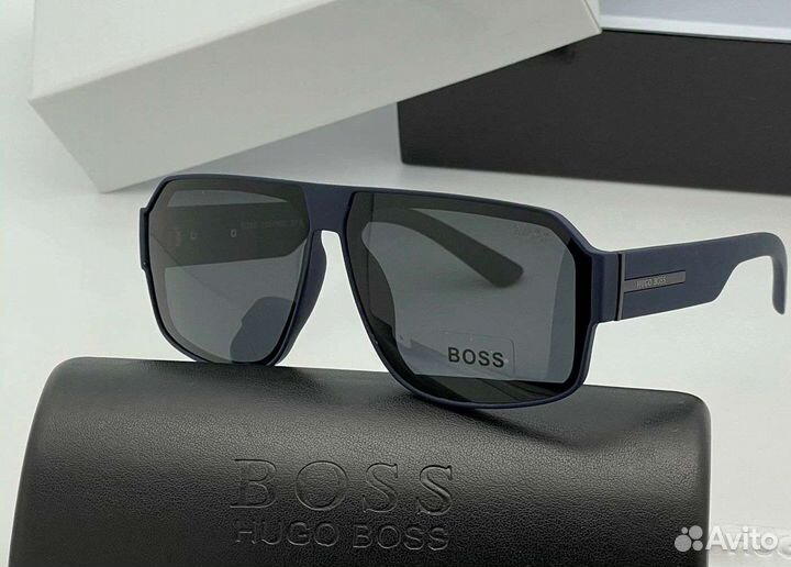 Солнцезащитные очки hugo boss