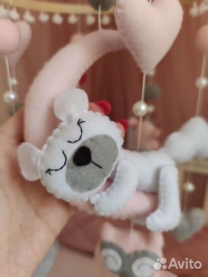 Мобиль из фетра