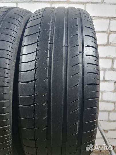 Michelin Pilot Sport 4 SUV 235/65 R17 108V