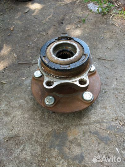 Ступица задняя Mitsubishi Outlander 3