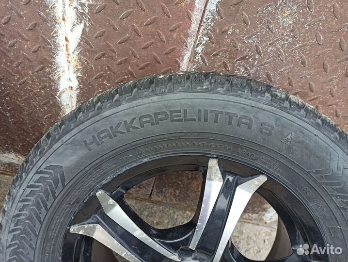 Nokian Tyres Hakkapeliitta 8 195/65 R15 95T